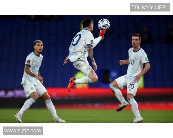 足球明星精彩停球瞬间集锦带你领略足球魅力与技巧的完美结合