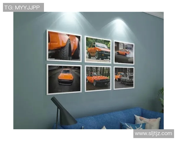 足球明星个性化挂画设计与边框艺术完美结合的创意展示